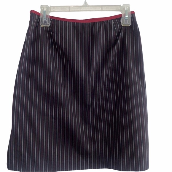 ⭐️Gorgeous Embroidered Striped Pencil Skirt - Picture 5 of 13